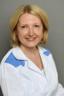 dr. Kósa Éva